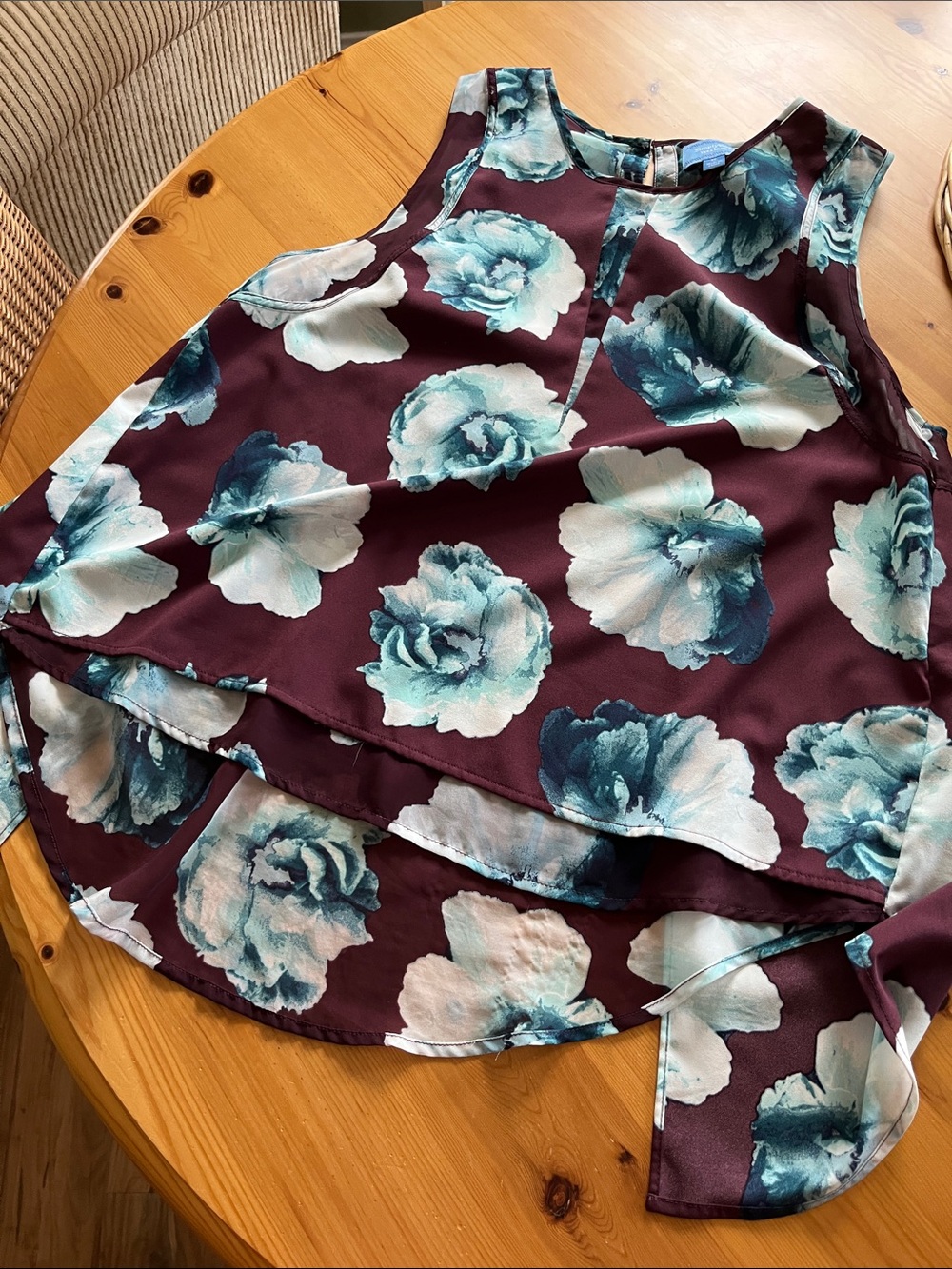 Simply Vera Vera Wang Floral Sleeveless Blouse in Burgundy and Teal